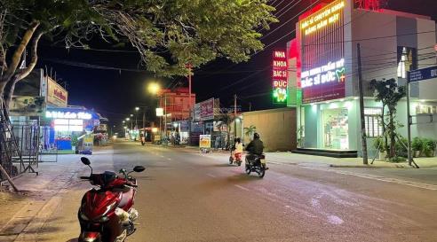 Cắt lỗ 2 nền đất liền kề sân bay quốc tế long thành, giá 1 tỷ 2, shr