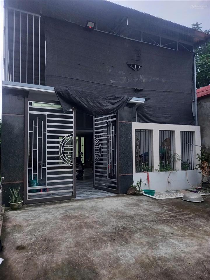 Bán lô đất rộng 305,9m2(thổ cư 134m2)tại thôn đồng vàng,xã phú mẫn, huyện quốc oai, hà nội