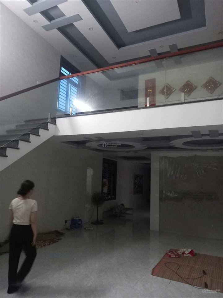 Bán lô đất rộng 305,9m2(thổ cư 134m2)tại thôn đồng vàng,xã phú mẫn, huyện quốc oai, hà nội