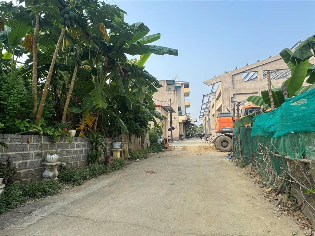 Cần bán lô đất 139.4 m2 trung tâm chợ cò, yên bình, thạch thất, hà nội