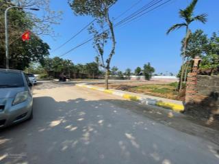Đất đẹp trục chính đường liên xã 2 mặt tiền 100m full thổ.