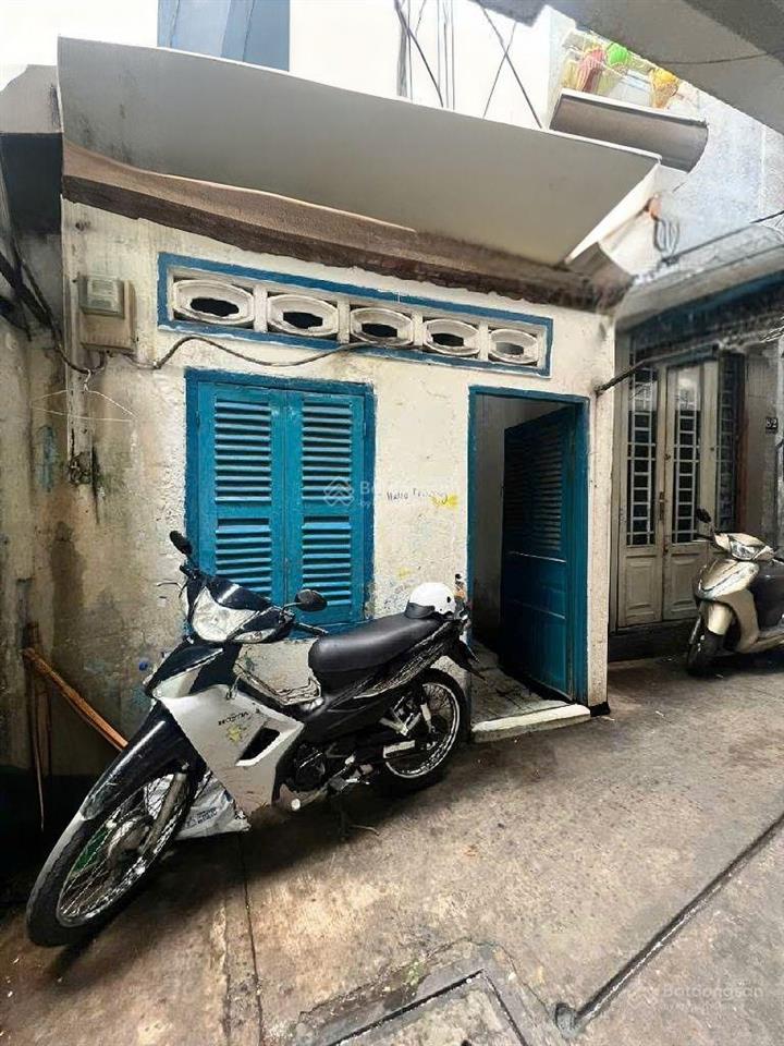 Nhà mặt tiền cách hẻm xe hơi 10m cô bắc cầu ông lãnh q1 giá siêu hời 33 m2 giá chỉ 5.2 tỷ bớt lộc