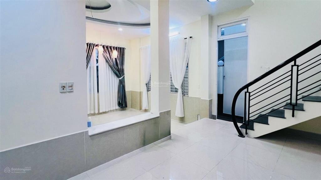 Hàng hiếm quận 7 ngang 8.6m nở hậu tương lai ra mặt tiền đường 16m chỉ 8.8 tỷ tl