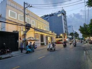 Ngộp bank gấp bán nhà sát mt hẻm xh đường lâm văn bền q7 3 tầng 4pn 3wc kdbb vip giá chỉ hơn 8 tỷ