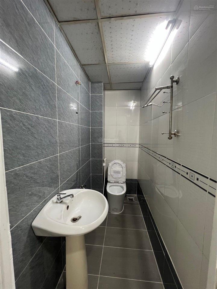 Siêu phẩm nhà 2 tầng mt hẻm nhựa 7m lê văn lương q7 xe hơi ngủ trong nhà chỉ hơn 6 tỷ (còn tl)