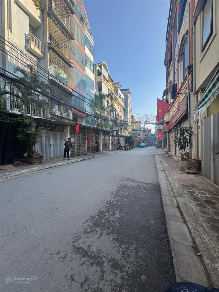 Bán nhà phân lô ô tô hoàng văn thái, 100m2, mặt tiền 5m, siêu gần phố, quy hoạch ổn định!