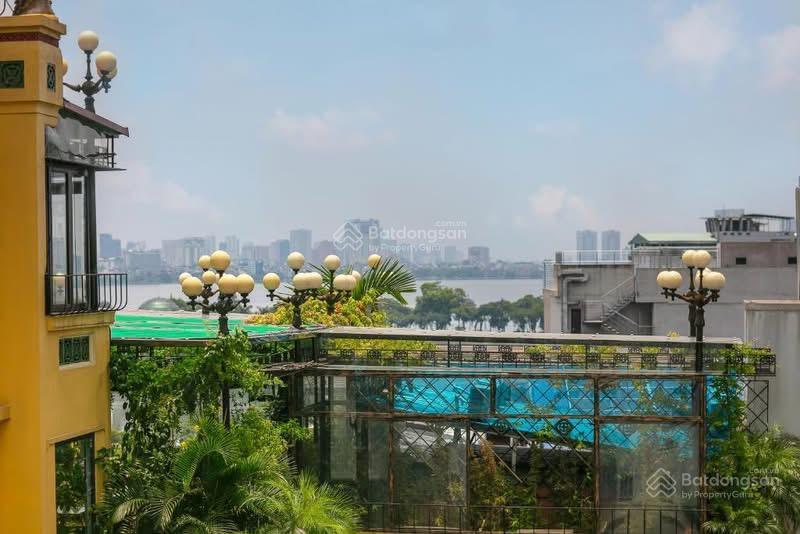 Bán khách sạn 12 tầngview hồ trúc bạch*hồ tây, 220m2, mt 6.7m, 56 phòng, doanh thu 12 tỷ/năm.