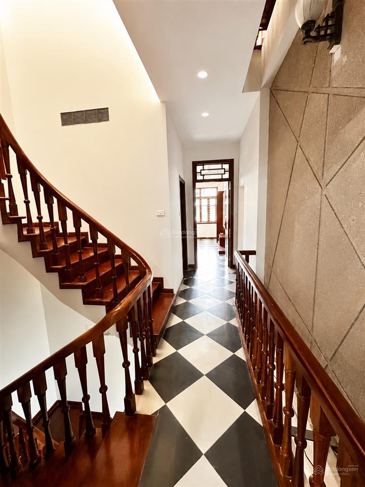 Bán nhà lạc long quân*trịnh công sơn, 75m2, 6 tầng, mt 4.2m, 8 ngủ rộng, gần lotte.