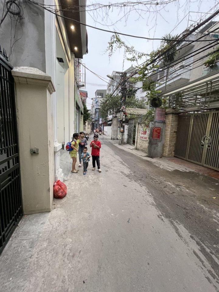 Bán nhà định công thượng, 130m2, 4t, mt 4.6m, ô tô tránh  ô tô vào nhà, cách vành đai 2.5 hơn 400m