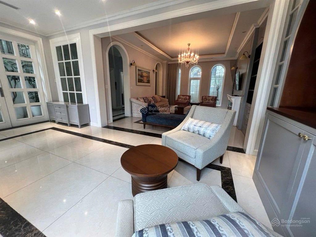 Bán nhà phân lô ô tô cầu giấy, 236m2, 4t, mt 15m, lô góc, 2 ô tô tránhthông, ở/xây building đẹp!