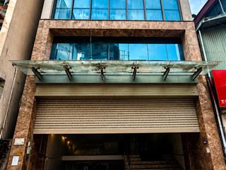 Bán tòa văn phòng đê la thành*xã đàn, 330m2, 8t, mt 8.5m, dòng tiền 3.6 tỷ/năm, tích sản dài hạn.