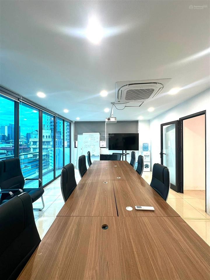 Bán tòa văn phòng thái hàthái thịnh, 134m2, 10 tầng, mt 7m, 2 ô tô tránh, hoàn công!