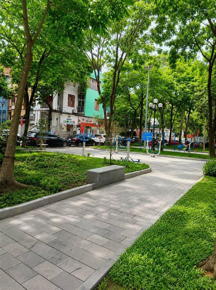 Bán biệt thự trần văn cẩn  mỹ đình ii, 200m², 4t, mt 10m, 3 thoáng, không gian sống yên bình!