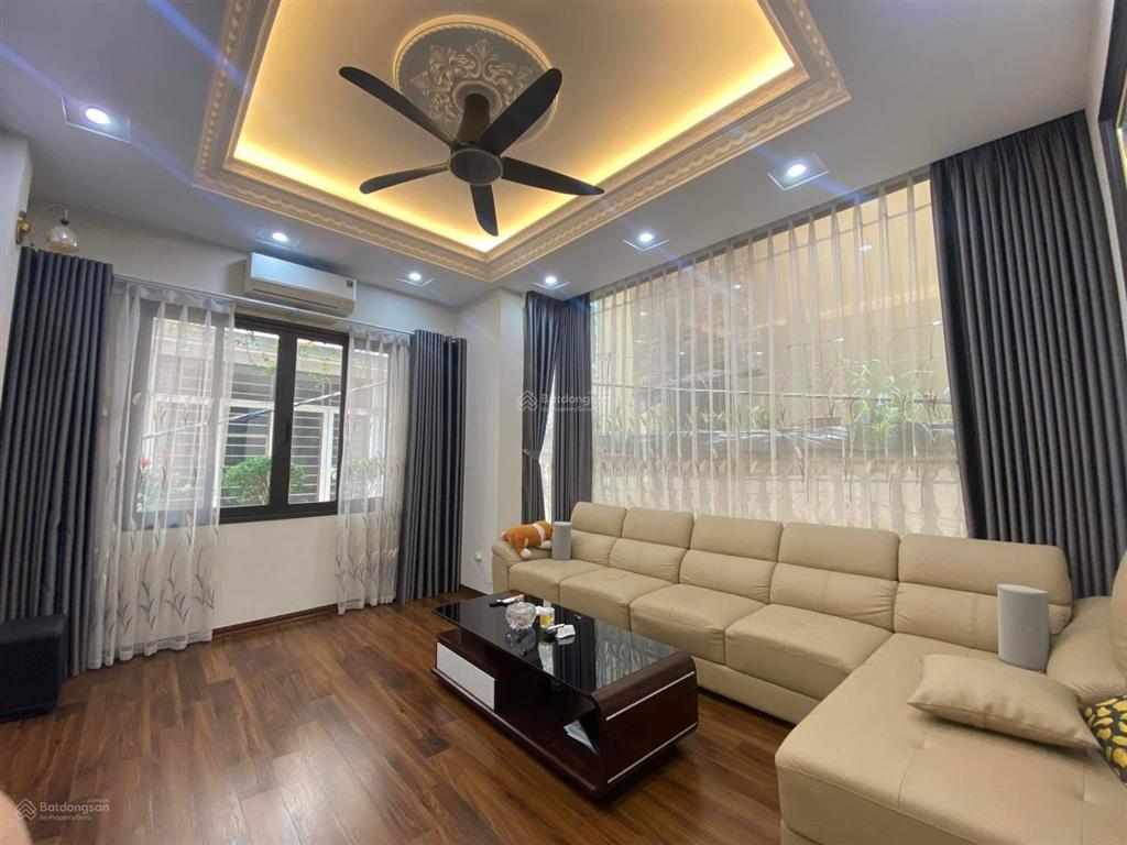 Bán nhà gần đại học bách khoa hà nộivành đai 2.5, 55m2, 4t, mt 6.7m, ôtô 7 chỗ vào nhà, qh ổn định