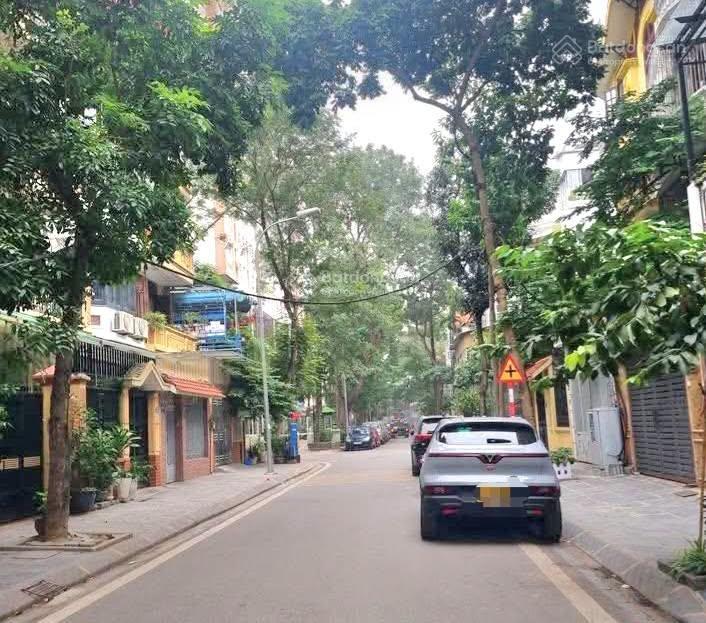 Bán nhà khu đtm định công  vành đai 2.5, 95m2, 4t, mt 18m, lô góc, 2 ô tô tránh, quy hoạch ổn định