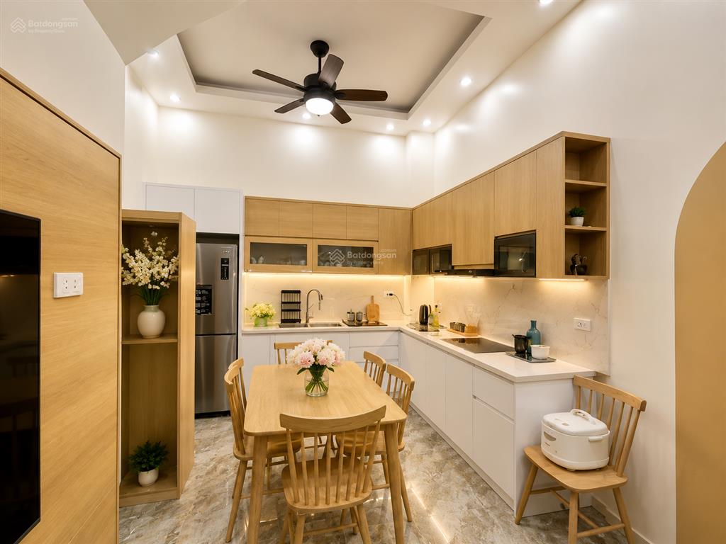 Bán nhà cầu giấy, 42m2, 4t, mt 4m, 4 ngủ, quy hoạch ổn định, về ở luôn!