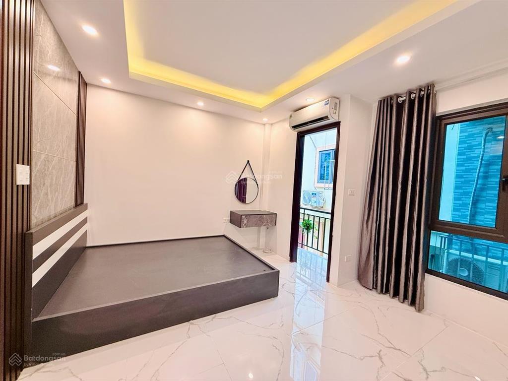 Bán nhà lê quang đạomễ trì, 32m2, 6 tầng, mt 5.3m, 4 ngủ, oto 7 chỗ đỗ cửa, gần phố, nhỉnh 8 tỷ!