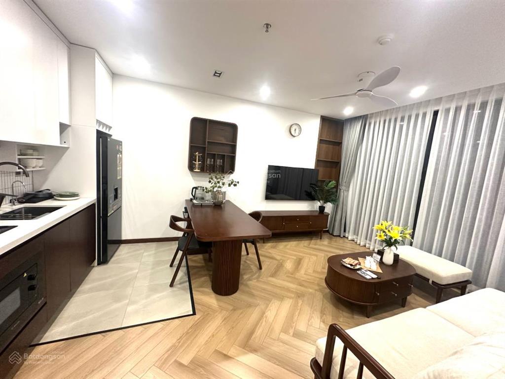 Giảm 1.5 tỷ! bán nhà kim mã, 73m2, 8 tầng, 14 căn hộ khép kín, doanh thu 1.4 tỷ/năm, gần metro số 5
