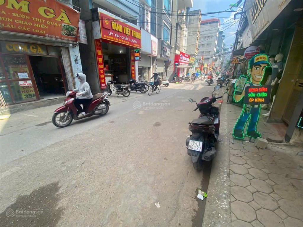 Bán nhà mặt phố đình thôn, 211m2, mặt tiền 9.3m, xây tòa kinh doanh đỉnh