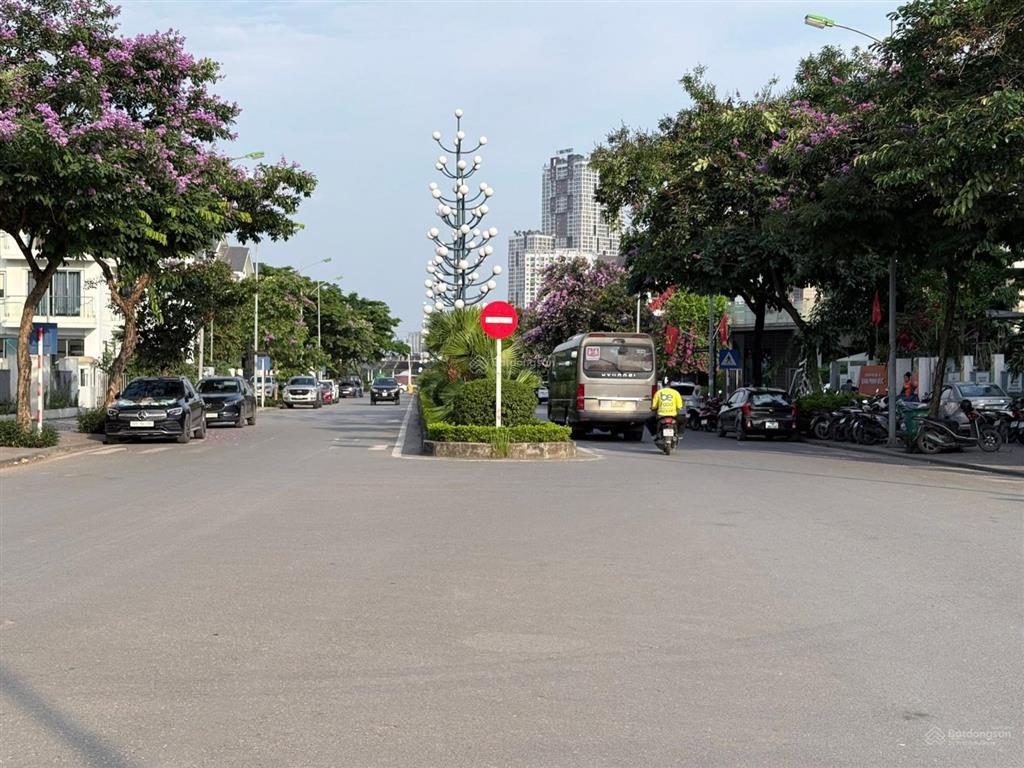 Bán nhà dương nội  hà đông, 180m2, 4t, mt 10m, dòng tiền 600tr/năm.