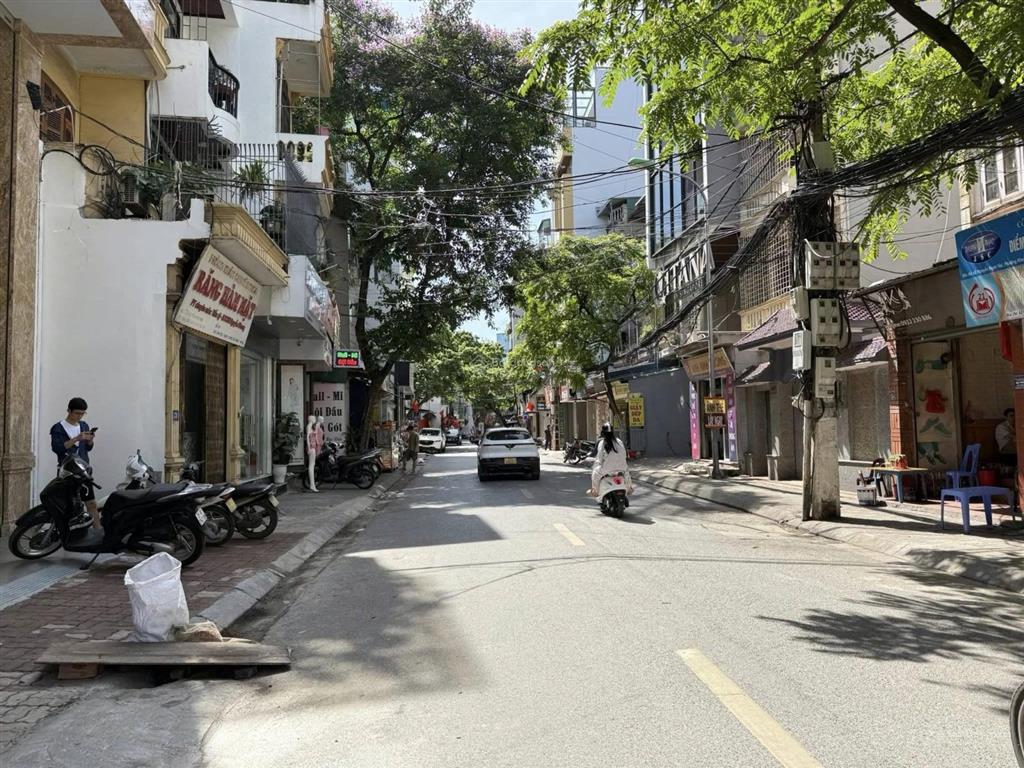 Bán nhà mặt phố nguyễn ngọc nại, 170m2, mặt tiền 8.2m, vỉa hè, kinh doanh đỉnh!