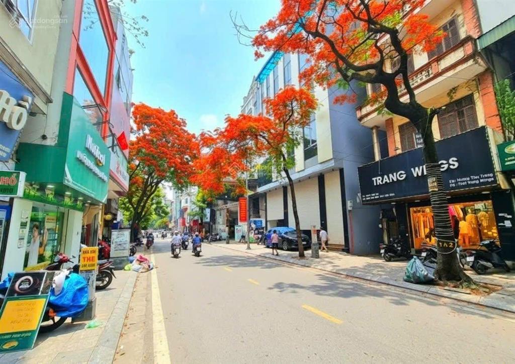 Bán nhà đội cấnba đình, 250m2, mt 34m, lô góc, 2 ô tô tránh, gần phố, xây apartment đẹp!