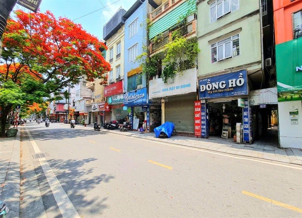 Bán nhà đội cấnba đình, 250m2, mt 34m, lô góc, 2 ô tô tránh, gần phố, xây apartment đẹp!