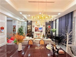 Bán căn hộ penthouse sunshine garden, 188m2, 4 ngủ, 3wc, view nội khu đẹp, sẵn sổ hồng