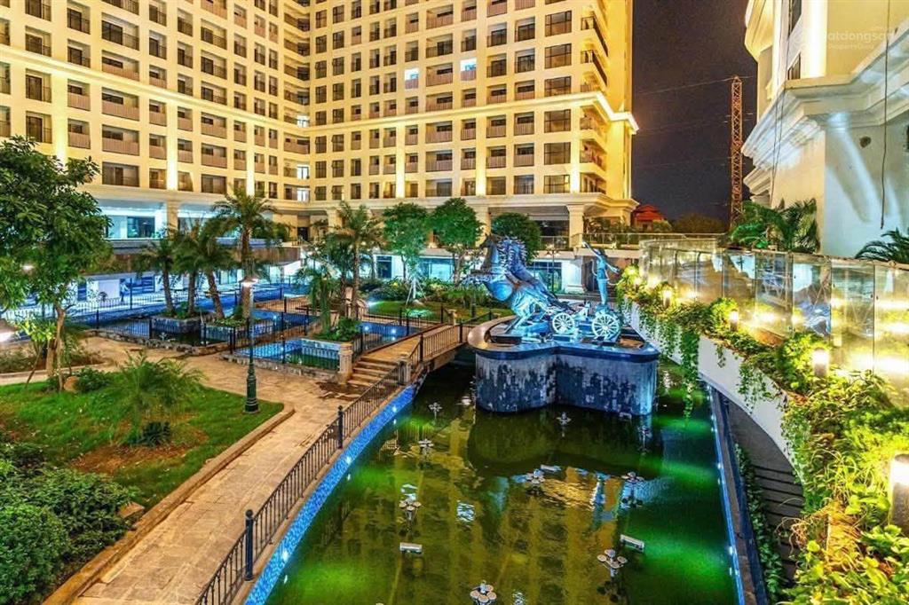 Bán căn hộ penthouse sunshine garden, 188m2, 4 ngủ, 3wc, view nội khu đẹp, sẵn sổ hồng
