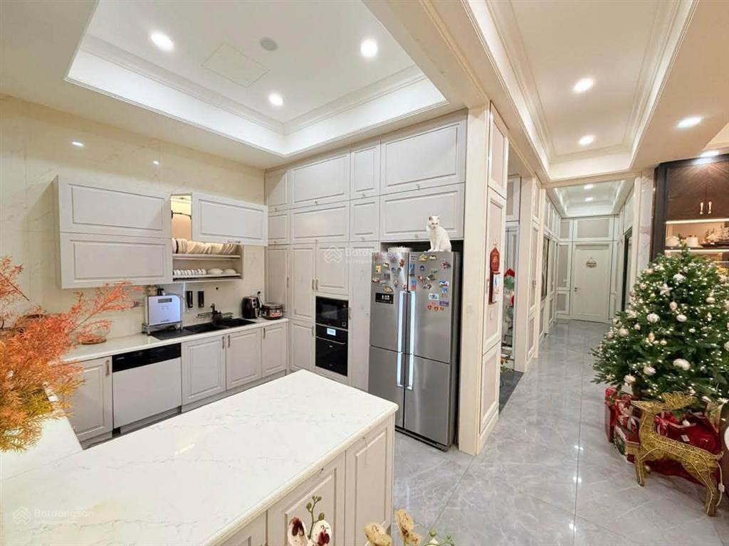 Bán căn hộ penthouse sunshine garden, 188m2, 4 ngủ, 3wc, view nội khu đẹp, sẵn sổ hồng