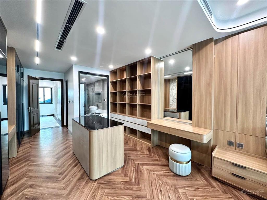 Bán nhà tô vĩnh diệnthanh xuân, 60m2, 7 tầng, mt 5.2m, 4 ngủ, ô tô vào nhà, nhà mới, về ở luôn!