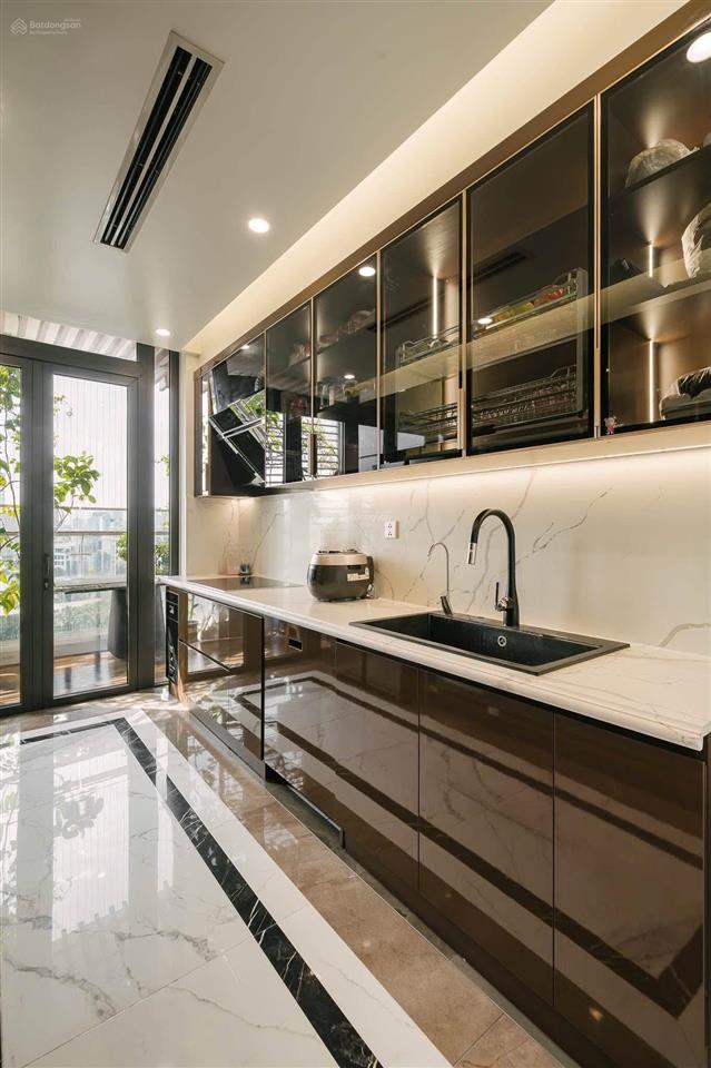 Bán căn hộ cao cấp five star westlaketây hồ, 164m2,2 ngủ master, 3wc, sổ lâu dài, view hồ tây đẹp!