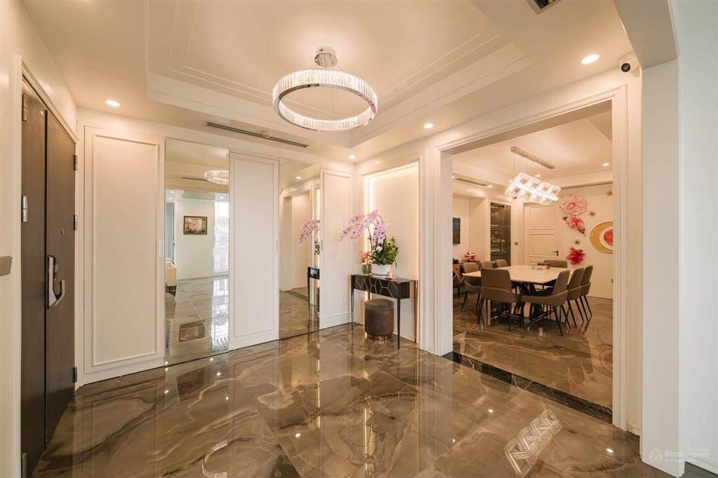 Bán căn hộ cao cấp five star westlaketây hồ, 164m2,2 ngủ master, 3wc, sổ lâu dài, view hồ tây đẹp!
