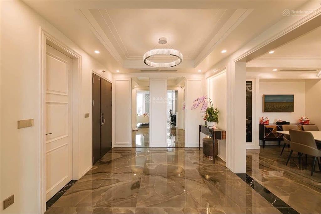 Bán căn hộ cao cấp five star westlaketây hồ, 164m2,2 ngủ master, 3wc, sổ lâu dài, view hồ tây đẹp!