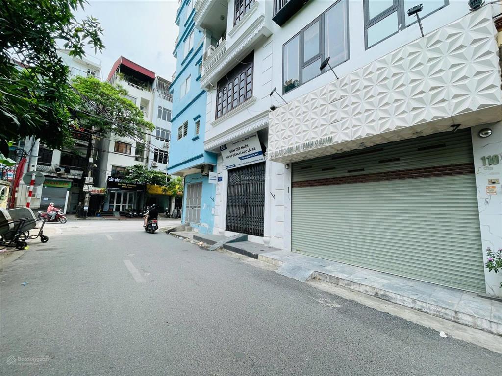 Bán tòa văn phòng cù chính lan, 100m2, 9 tầng, mt 4.5m, ô tô tránh, doanh thu 100tr/tháng.