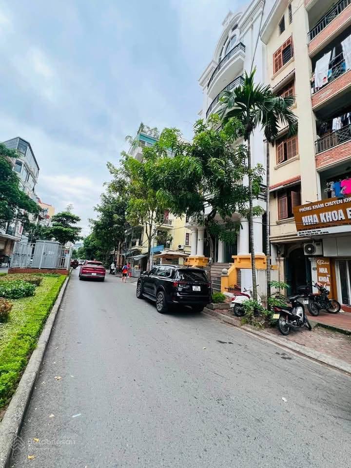 Giảm 14 tỷ!bán nhà mặt phố đặng thùy trâmphạm tuấn tài, 168m2, 6t, mt 12m, xây tòa kinh doanh đẹp!