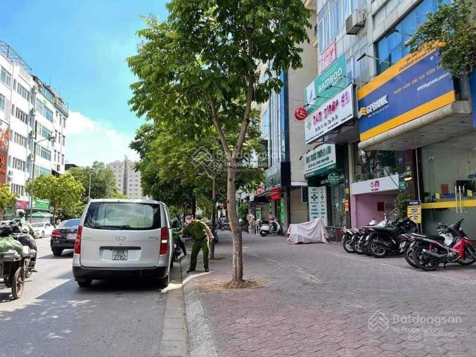 Bán nhà mặt phố đào tấn  ba đình, 160m2, 5 tầng, mặt tiền 6.5m.