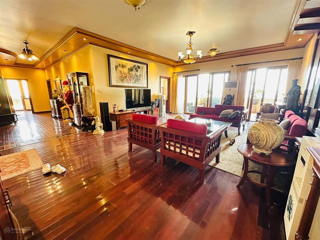 Chính chủ gửi bán penthouse vimeco nguyễn chánhcầu giấy, 469m2, 4 ngủ, 5wc, 2 ban công, slot ô tô