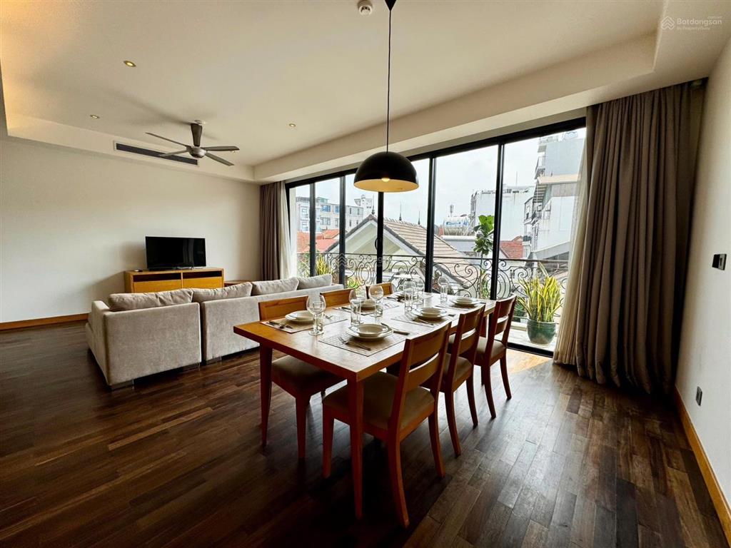 Bán nhà tô ngọc vân, 170m2, 10 tầng, mt 8m, ô tô, dòng tiền cao, hoàn công, ít phút chạm tới hồ tây