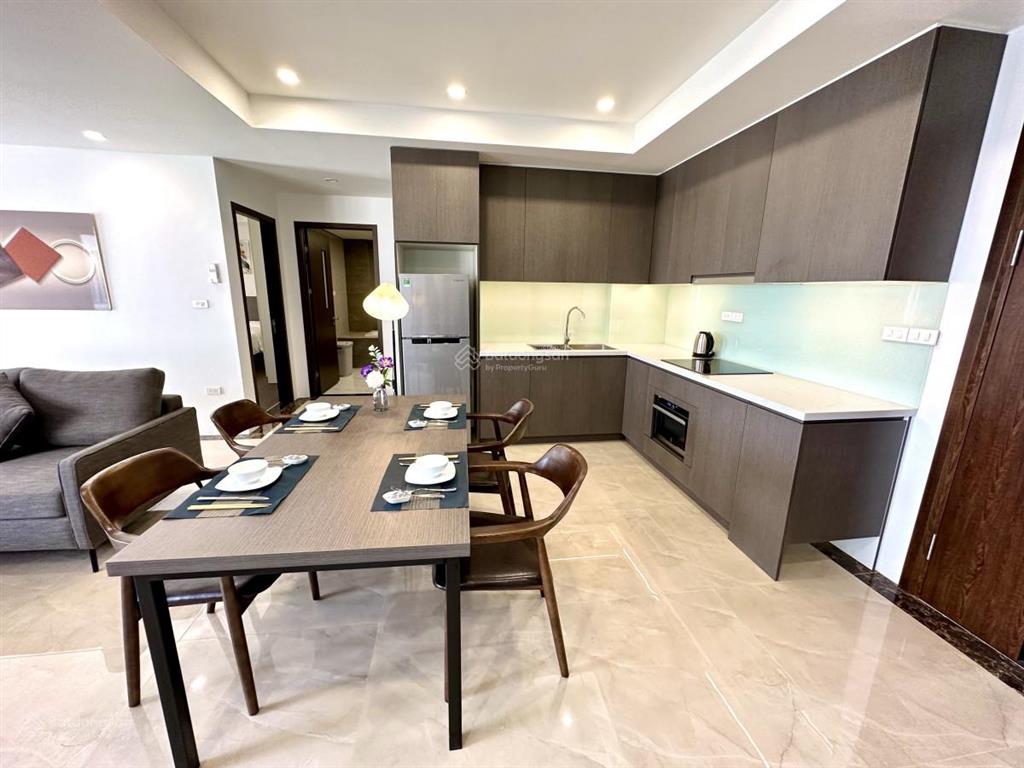 Bán nhà văn caothụy khuê, 180m2, 7t, mt 9m, gần hồ tây, view hồ, sẵn dòng tiền 1.2 tỷ/năm.