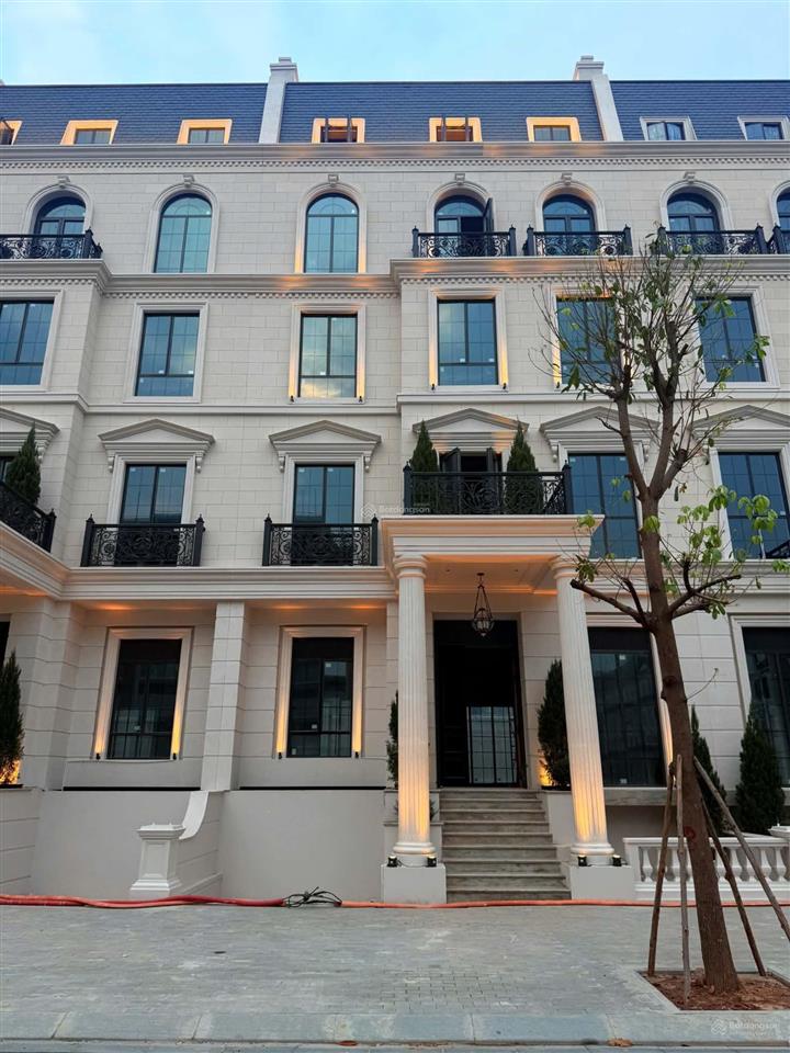 Bán biệt thự, liền kề ciputrathe windsor collection, 144m2, 6t, mt 9m, lõi đảo hồ, hướng đông nam!