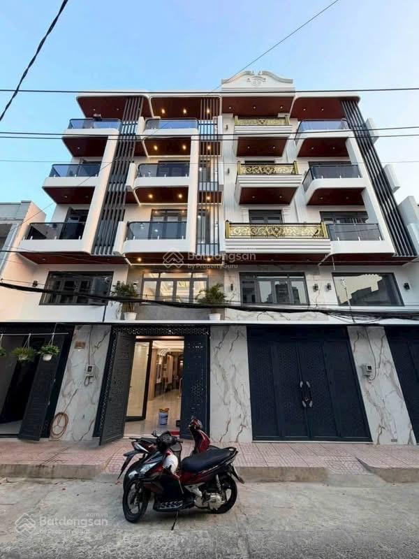 Nhà mới 5 tầng/68m2 hẻm 8m giá chỉ 8,35 tỷ còn tl, tặng full nội thất cao cấp, sổ hoàn công đầy đủ