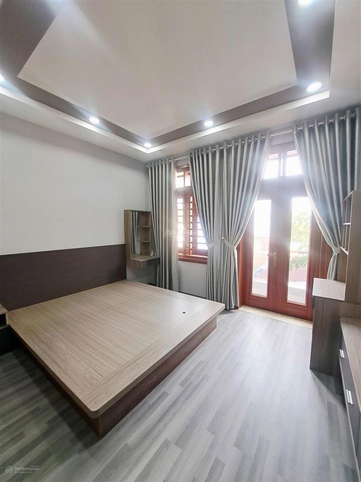 Nhà tân phú hẻm 8m(có vỉa hè) 68m2(4x17m)/ 6 tầng (có thang máy) giá 11,3 tỷ, nhà mới sổ mới 2026