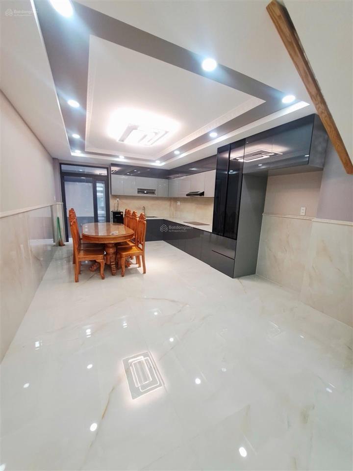 Nhà tân phú hẻm 8m(có vỉa hè) 68m2(4x17m)/ 6 tầng (có thang máy) giá 11,3 tỷ, nhà mới sổ mới 2026