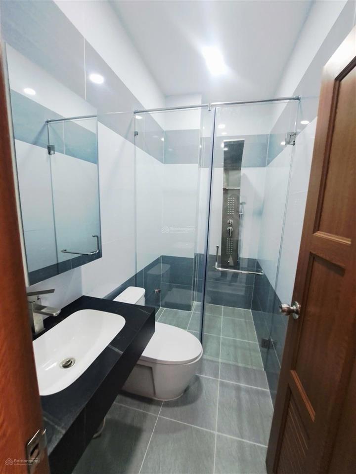 Nhà tân phú hẻm 8m(có vỉa hè) 68m2(4x17m)/ 6 tầng (có thang máy) giá 11,3 tỷ, nhà mới sổ mới 2026