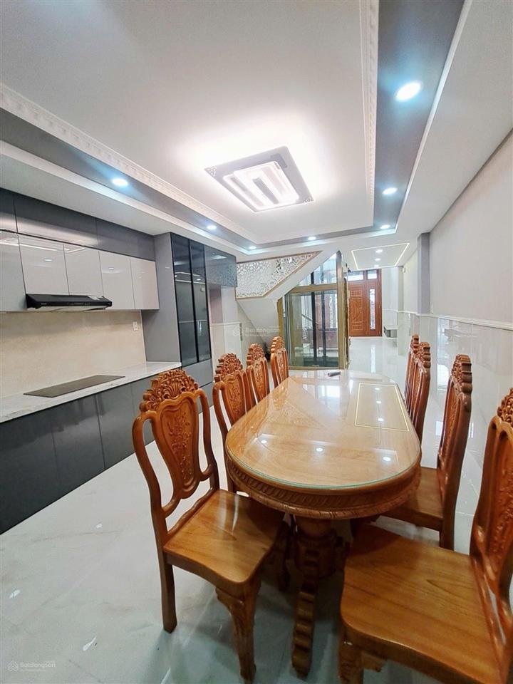 Nhà tân phú hẻm 8m(có vỉa hè) 68m2(4x17m)/ 6 tầng (có thang máy) giá 11,3 tỷ, nhà mới sổ mới 2026