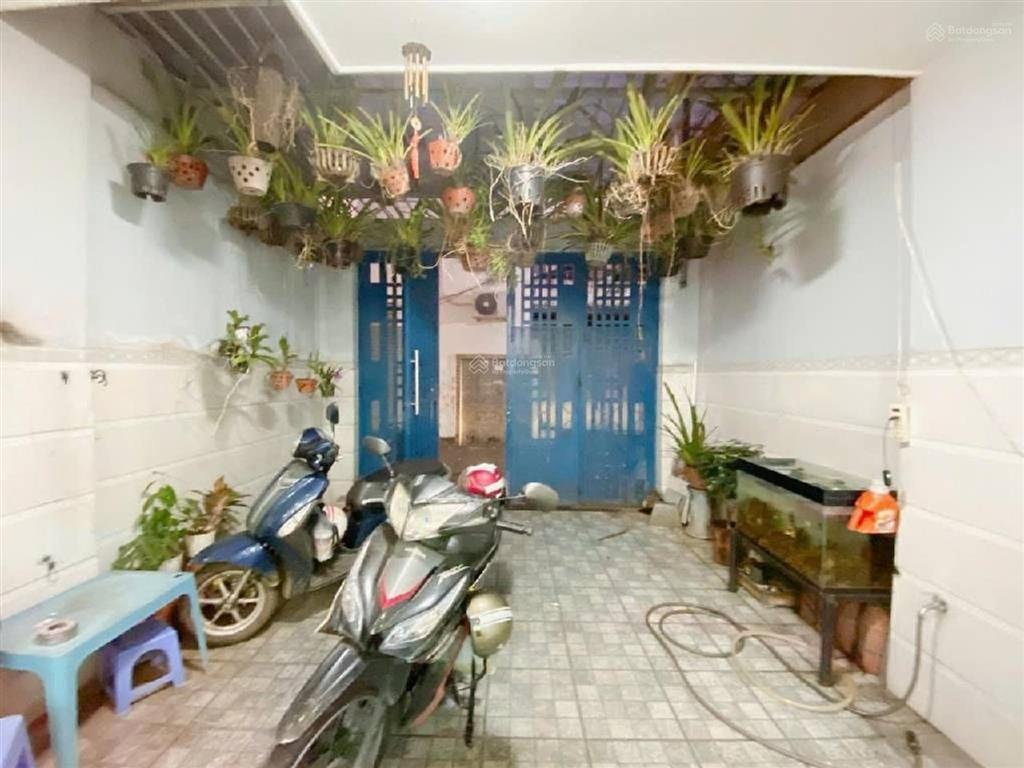 Chủ giảm 600tr bán gấp nhà riêng đường gò dầu 9,4 tỷ/90 m2, (4pn5wc) hướng đông.