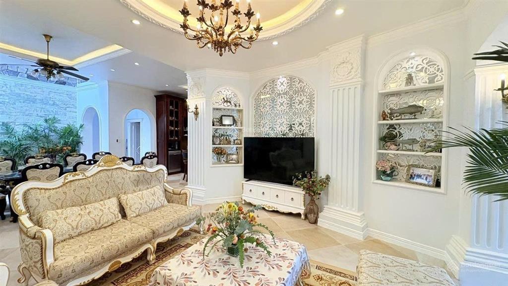 Bán biệt thự mt lê sao, q. tân phú, dt 160,5m2 (8,7mx18,5m)/3 tầng giá 47 tỷ (full nội thất)