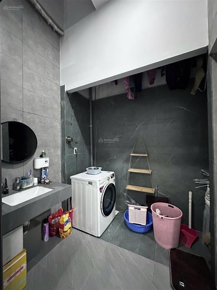 Bán nhà đường tân quý (gần siêu thị aeon), 6,8 tỷ/53m2 (4,3x13m)/3pn2wc, tặng kèm nội thất.