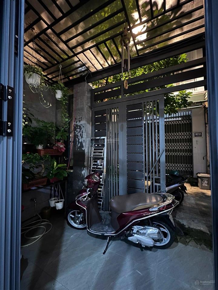 Bán nhà đường tân quý (gần siêu thị aeon), 6,8 tỷ/53m2 (4,3x13m)/3pn2wc, tặng kèm nội thất.